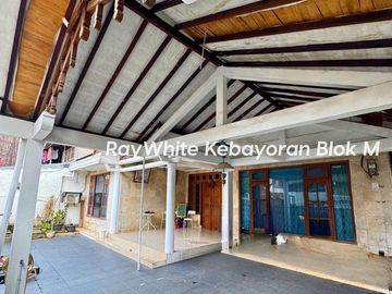 Prime Location! Rumah SHM Gandaria Selatan, 150 Meter MRT Haji Nawi & Dekat Pondok Indah Mall.