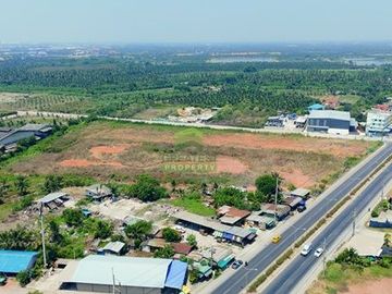 ที่ดินติดถนน บ้านแพ้ว–พระประโทน เนื้อที่ 8-2-14.70 ไร่ ใกล้พระราม 2 สมุทรสาคร