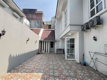 alicante gading serpong