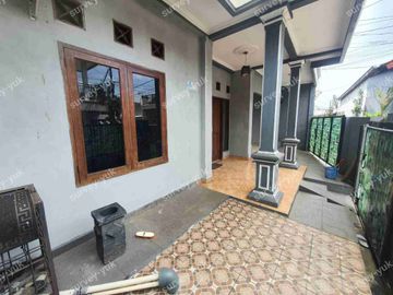 Rumah 2 lantai Lt 98 SHM IMB PBB strategis bebas banjir Pondok Aren - Bintaro