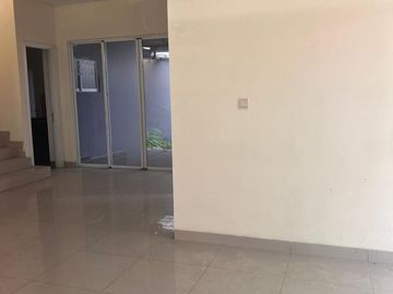 Rumah Green Lake City Cluster Amerika Latin Hook Dijual Harga Termurah Dibawah NJOP Cluster Danau