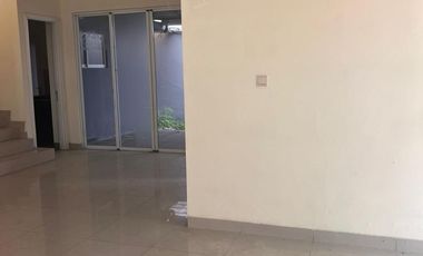 Rumah Green Lake City Cluster Amerika Latin Hook Dijual Harga Termurah Dibawah NJOP Cluster Danau
