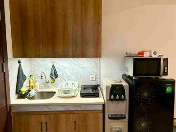 Apartment Pacific Garden, Studio, lantai 0721 TC,Furnish, view pool,pinang,panunggangan,Tangerang..
