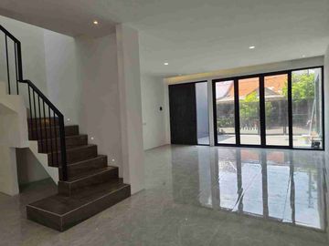 Rumah Baru Murah 2 Lantai siap Huni di Perum Pandugo, Rungkut, Sby Timur