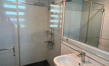 For Lease: Fully Furnished 3-Bedroom Corner Unit at The Red Oak Tower, Two Serendra, BGC