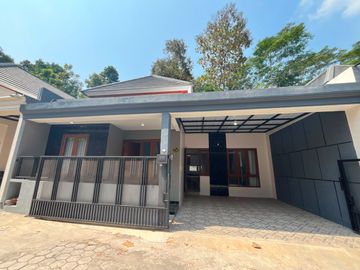 Full Furnish Rumah di Jl Kaliurang KM 12 Dekat UII Jogja