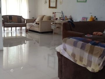 Rumah Modern Hills Semi Furnished rapi , murah