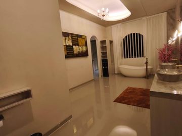 Dijual Rumah Villa Furnished 3 Lantai di Bali Arum Jimbaran