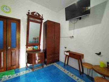Dijual Rumah Antik Luas 737 m2 ada Joglo / Pendopo sangat cocok untuk Guest House