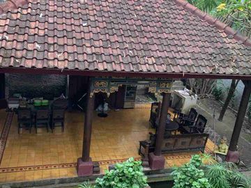 Dijual Rumah Antik Luas 737 m2 ada Joglo / Pendopo sangat cocok untuk Guest House