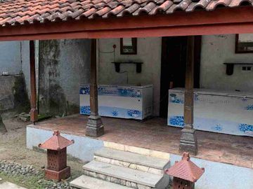 Dijual Rumah Antik Luas 737 m2 ada Joglo / Pendopo sangat cocok untuk Guest House