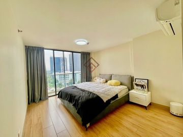 FOR SALE Below Zonal 4BR Penthouse Unit in The Albany at McKinley West, Taguig City - SC161