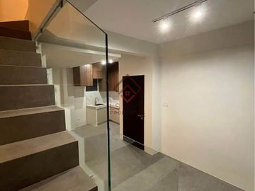 FOR SALE 3-Storey House in Kapitolyo, Pasig City - SH160