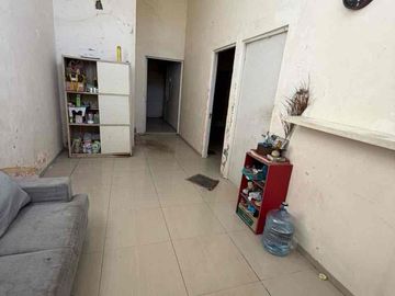 Rumah hitung tanah Butuh Renov total
Puri gunung anyar regency