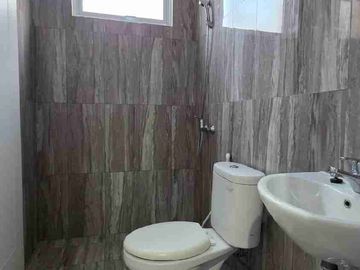 Rumah Siap Huni Dekat KIC Gatsu di Paramount Village Semarang Barat