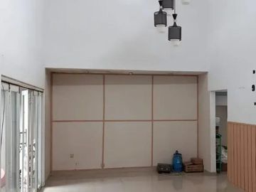 Rumah Sirkulasi Udara Bagus Komplek Margahayu Raya