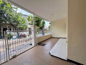 Rumah murah wisata semanggi Rungkut surabaya