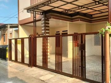 Rumah Rangkapan Jaya, READY SIAP HUNI, Murah Mewah, 2 LANTAI di Kota Depok, Dijual (SAO)