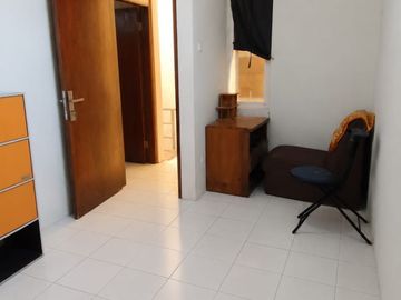 Rumah Gudang Murah di Taman Holis Indah 1