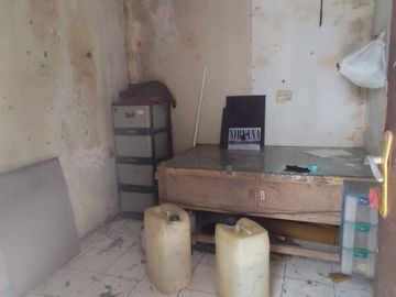 Rumah Gudang Murah di Taman Holis Indah 1