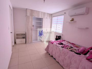 CASA VENTA ESQUINA PASEO AMBERES SECTOR ESPAÑOL GUADALUPE