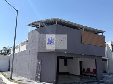 CASA VENTA ESQUINA PASEO AMBERES SECTOR ESPAÑOL GUADALUPE