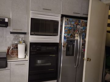 REMODELADA, VENDO CASA EN COLON ECHEGARAY