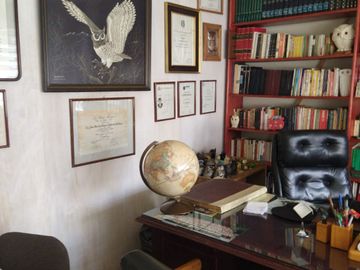 REMODELADA, VENDO CASA EN COLON ECHEGARAY