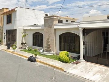 VENTA DE CASA EN LA COLONIA TORREMOLINOS MONTERREY EN NUEVO LEON