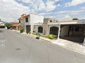 VENTA DE CASA EN LA COLONIA TORREMOLINOS MONTERREY EN NUEVO LEON