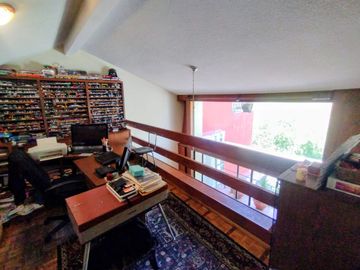 LINDA Y ACOGEDORA CASA EN VENTA EN LOMAS DE LAS ÁGUILAS, A UNOS PASOS DEL ACCESO A LA SUPERVÍA