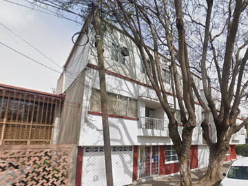 VENTA DE CASA EN NARVARTE ORIENTE, BENITO JUÁREZ / CDMX