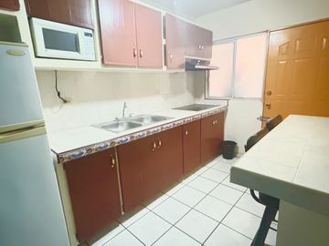 RENTA DEPARTAMENTO EN PLANTA BAJA, UNOS PASOS DEL NAVARRETE. IDEAL PARA ESTUDIANTE O PROFESIONISTA.