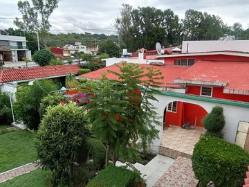 VENTA DE HERMOSA CASA EN IXTAPAN DE LA SAL, ESTADO DE MÉXICO Ideal para inversión / Casa de descanso