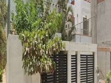 CASA DE RECUPERACIÓN BANCARIA EN Orca 103, Los Delfines, Puerto Vallarta, 48325, México.