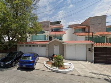 GRAN OPORTUNIDAD  CASA EN , CD. SATÉLITE, EN REMATE