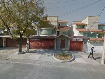 GRAN OPORTUNIDAD  CASA EN , CD. SATÉLITE, EN REMATE