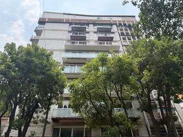 DEPARTAMENTO EXTERIOR TOTALMENTE REMODELADO EN ROMA NORTE