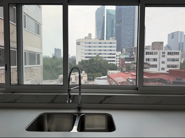 DEPARTAMENTO EXTERIOR TOTALMENTE REMODELADO EN ROMA NORTE