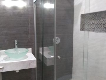 CASA NUEVA EN RENTA EN HERMOSO FRACCIONAMIENTO PRIVADO