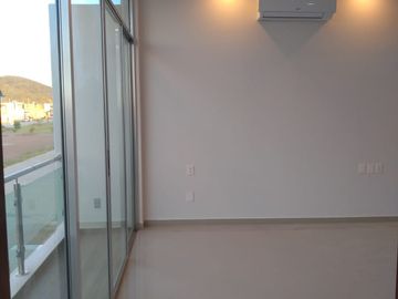 CASA NUEVA EN RENTA EN HERMOSO FRACCIONAMIENTO PRIVADO