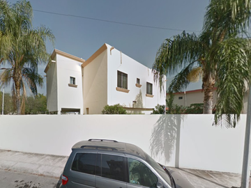 CASA EN VENTA EN COLONIA CONTRY, MONTERREY, NUEVO LEÓN