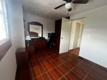 CASA EN VENTA EN SAUCES 5, TOLUCA.