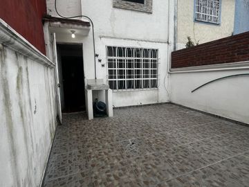 CASA EN VENTA EN SAUCES 5, TOLUCA.