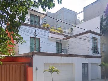 REMATE BANCARIO CASA EN LA NÁPOLES, BENITO JUÁREZ!!!