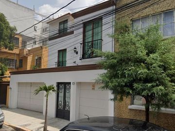 REMATE BANCARIO CASA EN LA NÁPOLES, BENITO JUÁREZ!!!