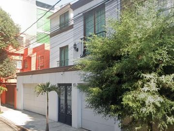 REMATE BANCARIO CASA EN LA NÁPOLES, BENITO JUÁREZ!!!