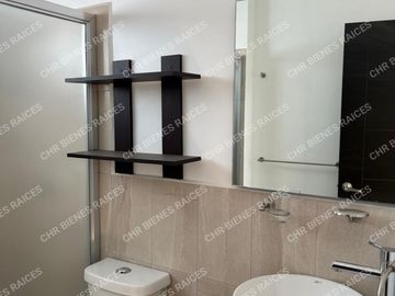 VENDO CASA EN VILLAS DE BERNALEJO, IRAPUATO, GUANAJUATO