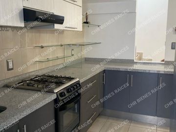 VENDO CASA EN VILLAS DE BERNALEJO, IRAPUATO, GUANAJUATO