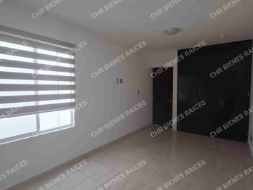 VENDO CASA EN VILLAS DE BERNALEJO, IRAPUATO, GUANAJUATO